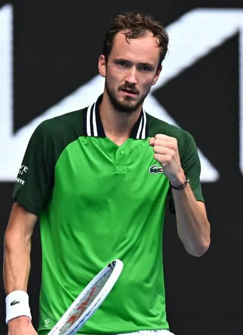 梅总直指冠, 捷克资格赛, 上周梅德韦 梅总直指冠, 捷克资格赛, 上周梅德韦