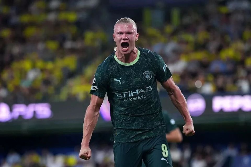 在各项赛事, 曾让他在曼